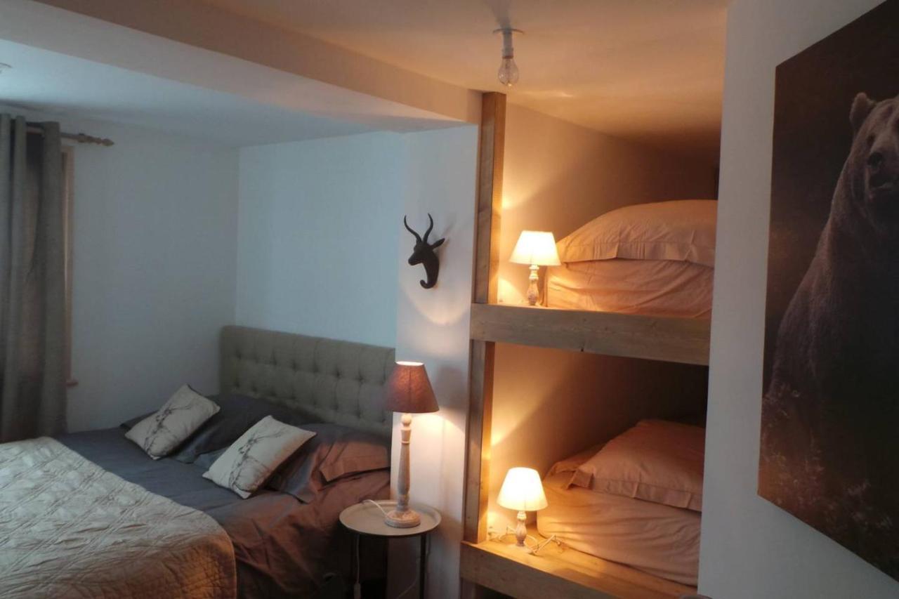 Spacious And Stylish Flat At The Foot Of The Mont-Blanc Ideal For Ski In Ski Out Ле Уш Екстериор снимка