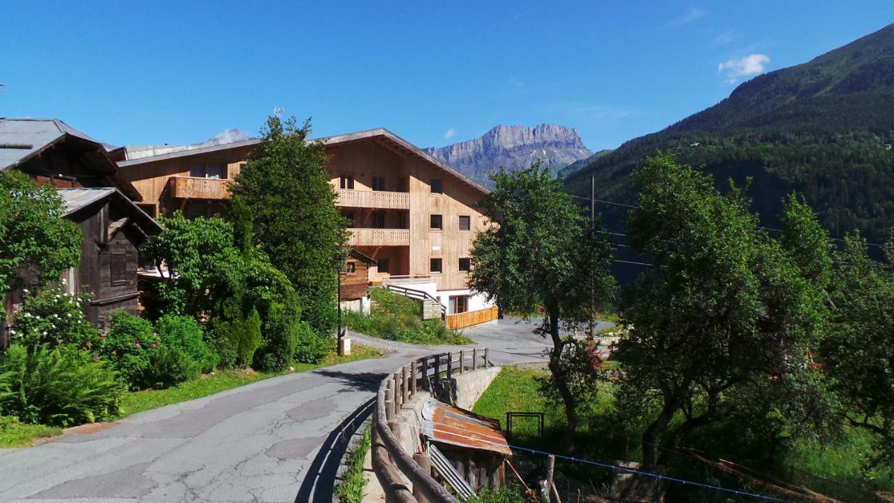 Spacious And Stylish Flat At The Foot Of The Mont-Blanc Ideal For Ski In Ski Out Ле Уш Екстериор снимка